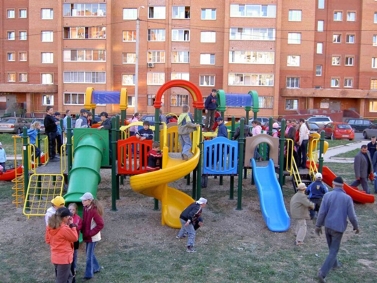 В Курске установят еще две детские площадки